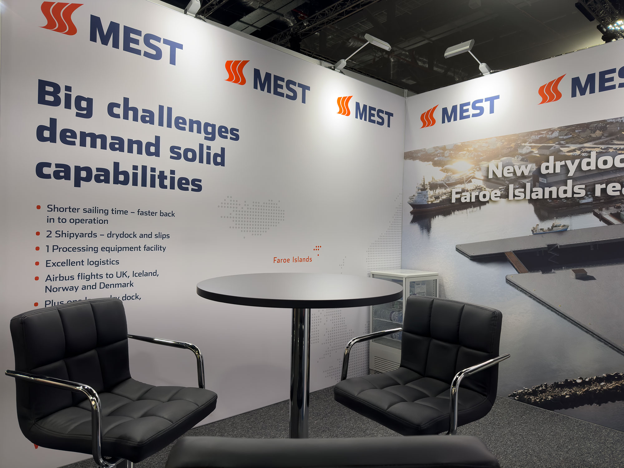 Printed fabric and framework rental solutions