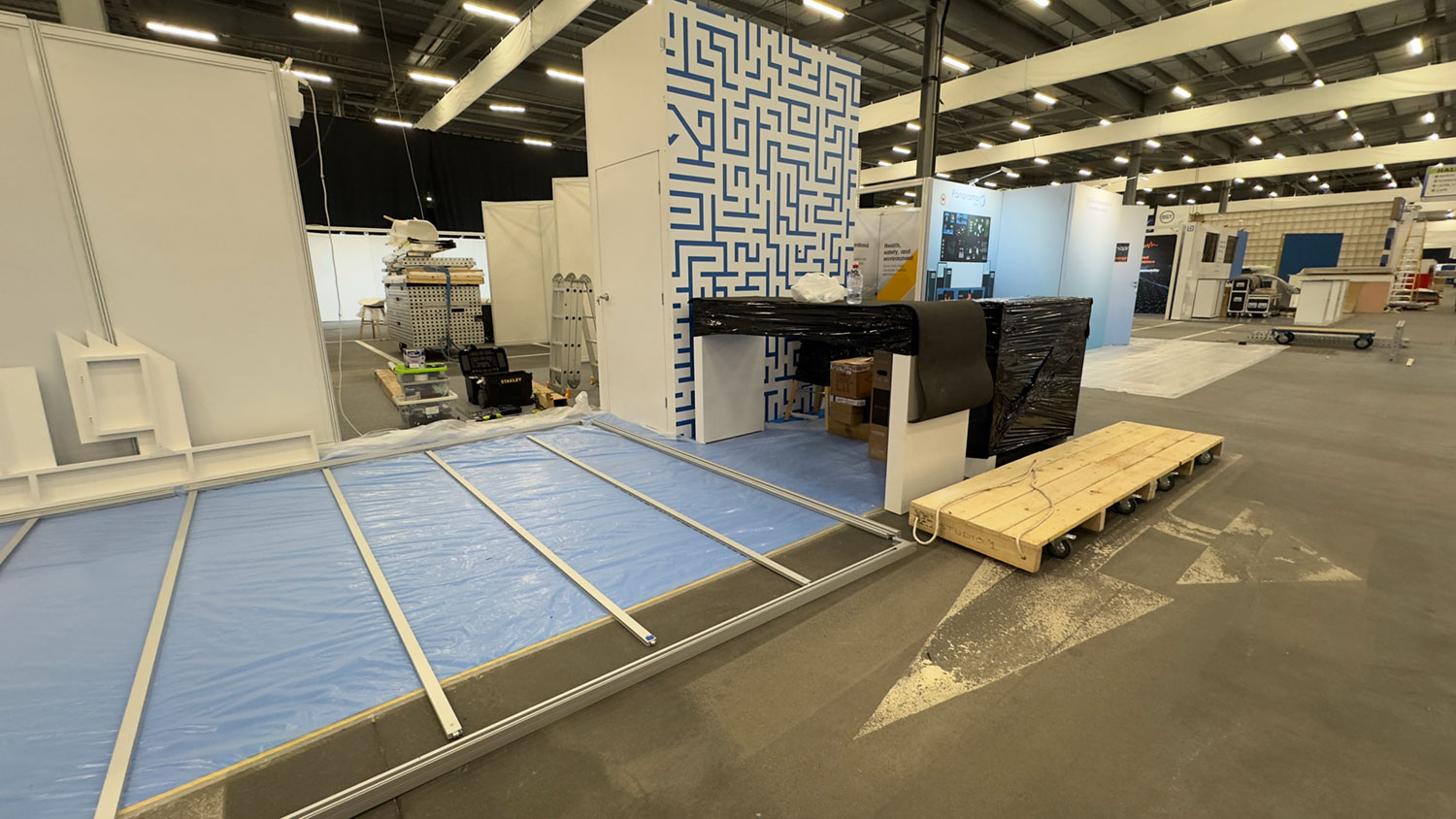 6m x 3m space only exhibition area at Offshore Europe